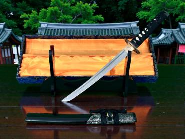 Snake Tanto mit 12-mal gefalteter Damaststahl Klinge, Saja mit Schlangenhaut