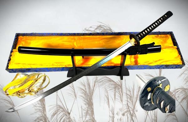 Daimyo Katana mit 12-mal gefalteter Damast Klinge Feng Lin Handgeschmiedetes Samurai Schwert