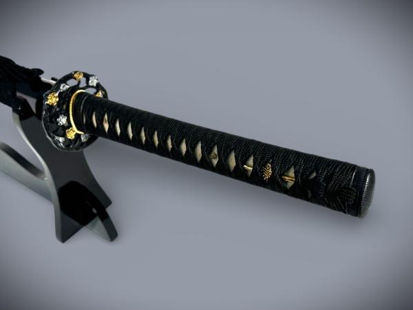 Golden Flower Katana mit 12-mal gefalteter Damast-Klinge Feng Lin Handgeschmiedetes Samurai Schwert