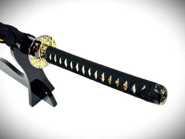 Suzaku Katana mit 12-mal gefalteter Damast Klinge Feng Lin Handgeschmiedetes Samurai Schwert