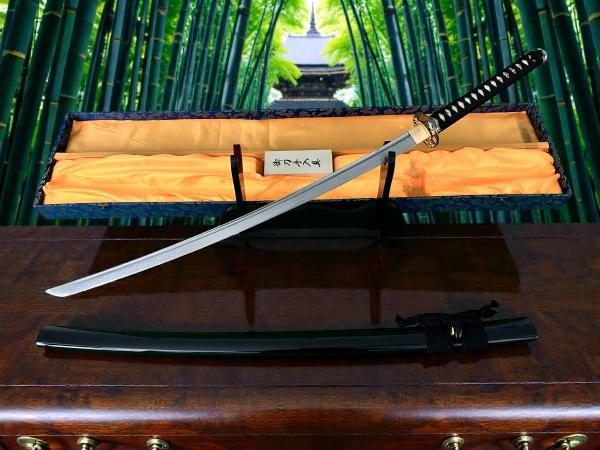 Suzaku Katana mit 12-mal gefalteter Damast Klinge Feng Lin Handgeschmiedetes Samurai Schwert