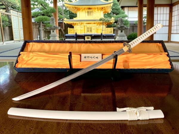Sujin Katana mit 12-mal gefalteter Damast Klinge Handgeschmiedetes Samurai Schwert von Feng Lin